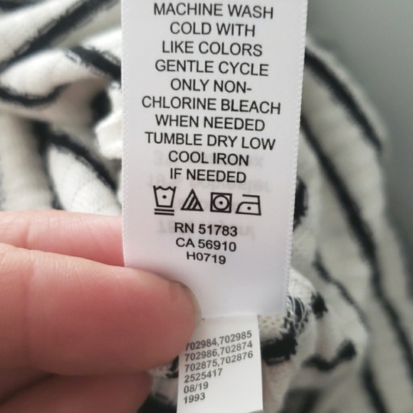 Maurices 24/7 white black striped mock neck dolman womens long sleeve top sz M - Picture 9 of 13